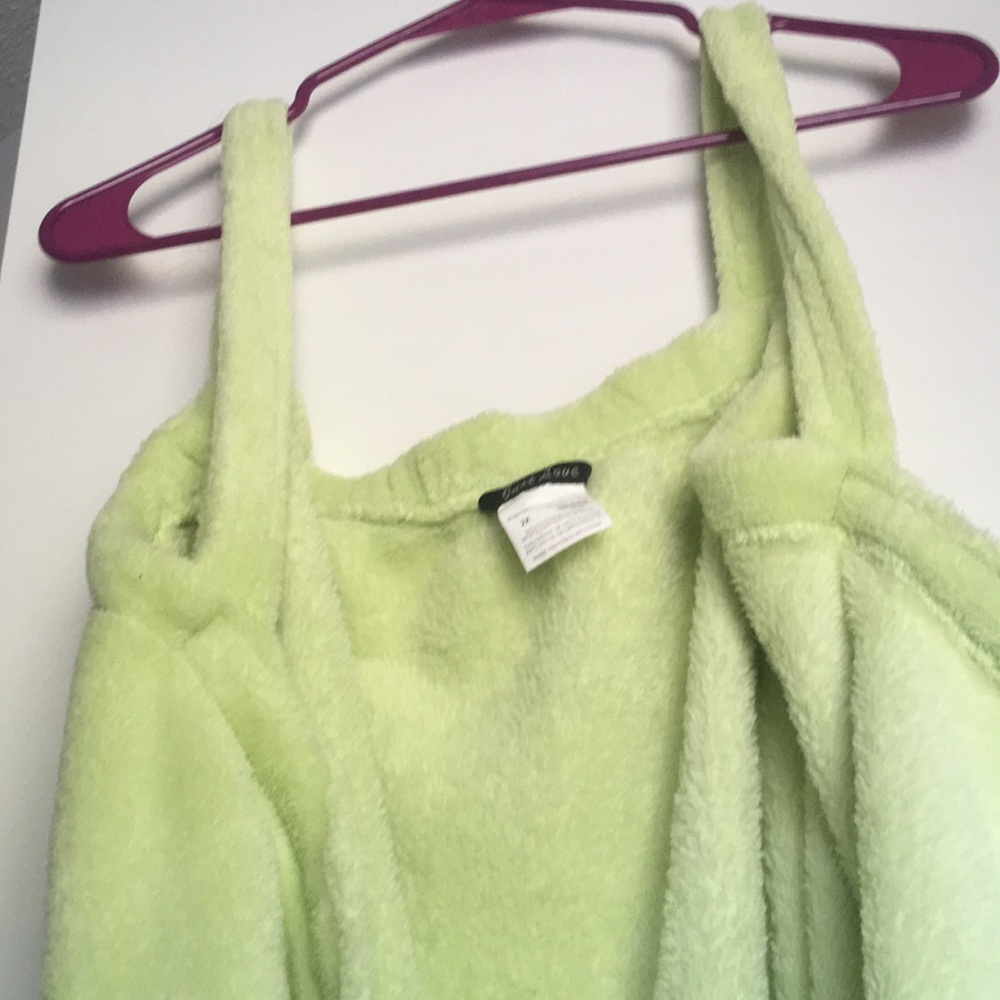Robe - Picture 4 of 4